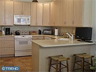 4th image of 562 Red Oak Dr #562