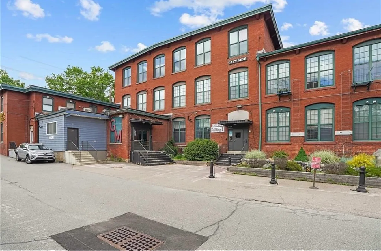 2 bed, 1127 sqft, $2,700 — Photo 2