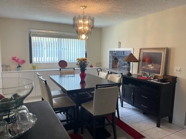 106 Lake Helen Drive, West Palm Beach, FL 33411