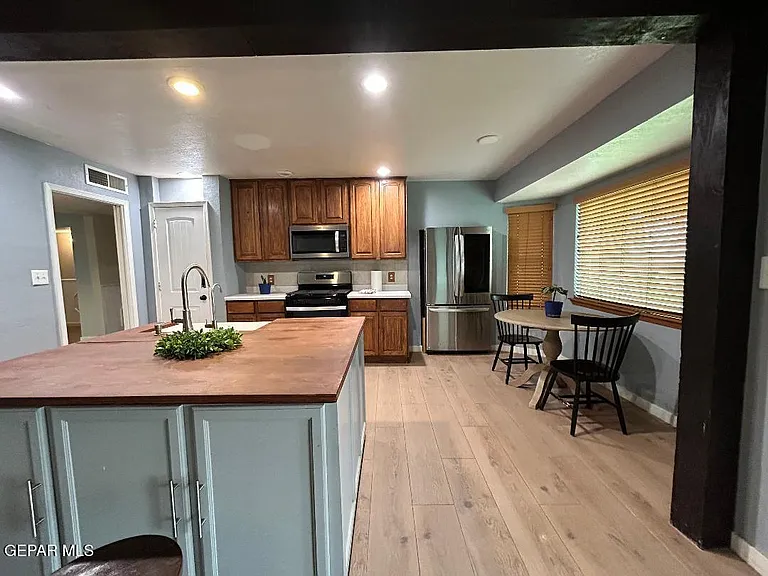 3610 Buxton Dr — Photo 6