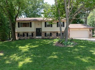 3862 Heritage Oaks Dr, Amelia, OH