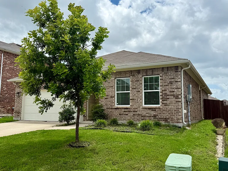713 Cherry Blossom St — Photo 4