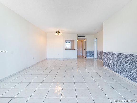 5th image of 1770 NE 191st St #6131