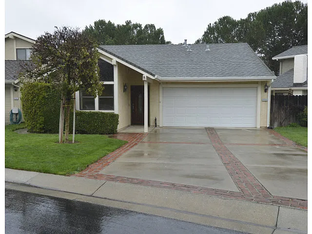 8720 Jan Dr photo 1