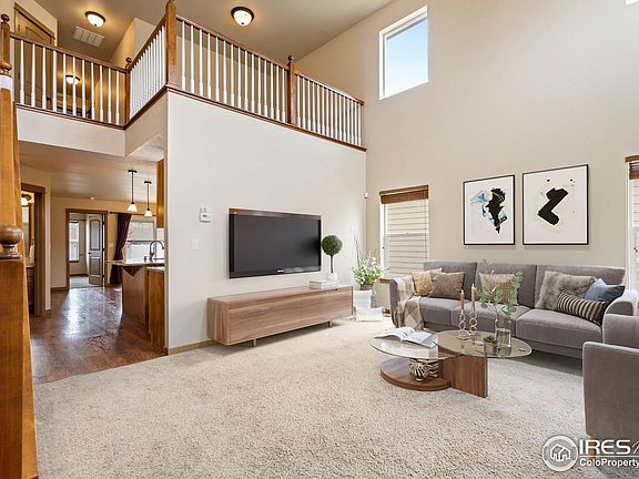 3rd image of 460 Saratoga Way