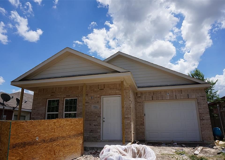 1st image of 9712 Valley Mills Ln