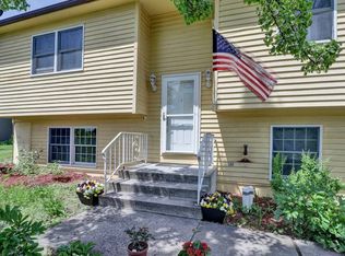 34 Oakland Ave, Walden, NY 12586