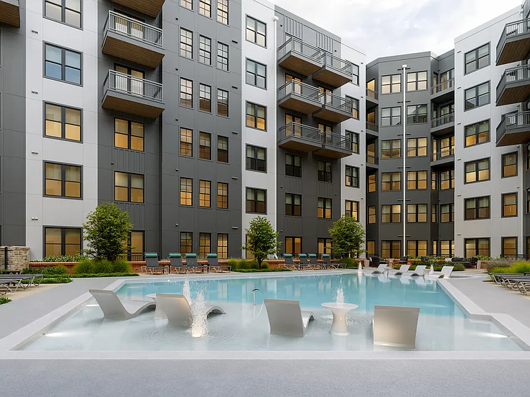 The James on Highland — Photo 15