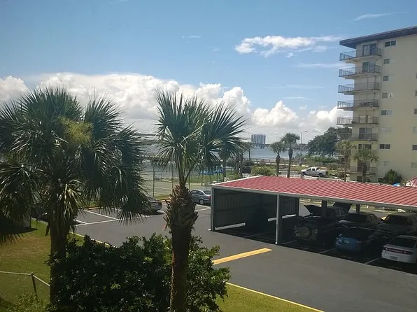 1224 S Peninsula Dr, Daytona Beach, FL 32118