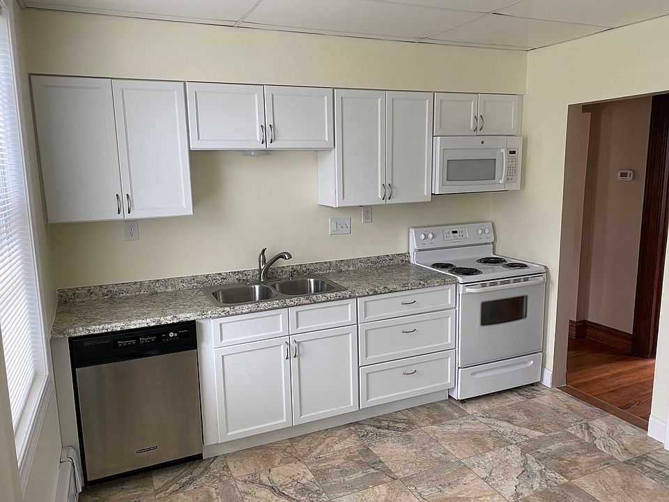 1st image of 91 3rd St #3