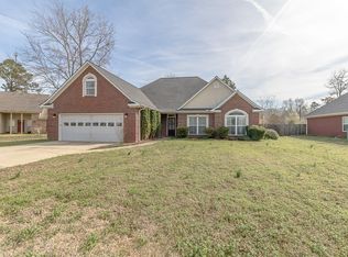 310 Lawrence St, Caledonia, MS 39740