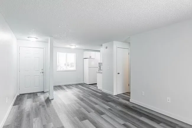 Charbern Apartments — Photo 52