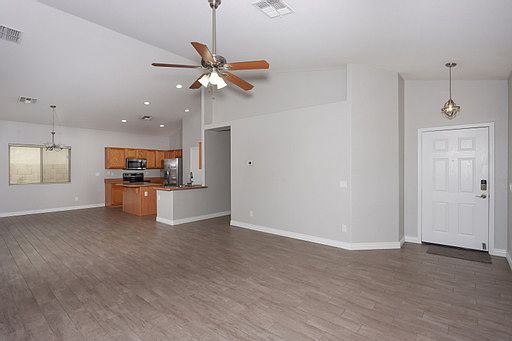 4th image of 1757 E Chaparral Dr