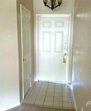 4th image of 13710 Old Farm Dr