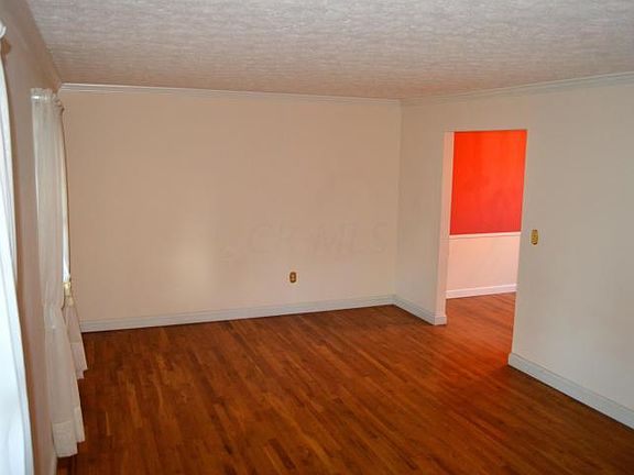 4th image of 1564 Rayne Ln
