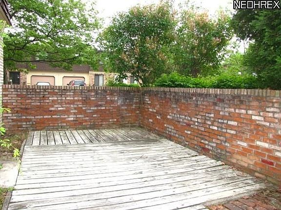 3rd image of 1651 Mentor Ave APT 1908