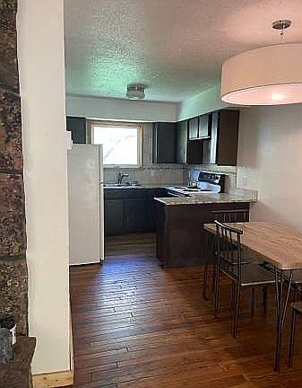 5th image of 475 Aspen Dr