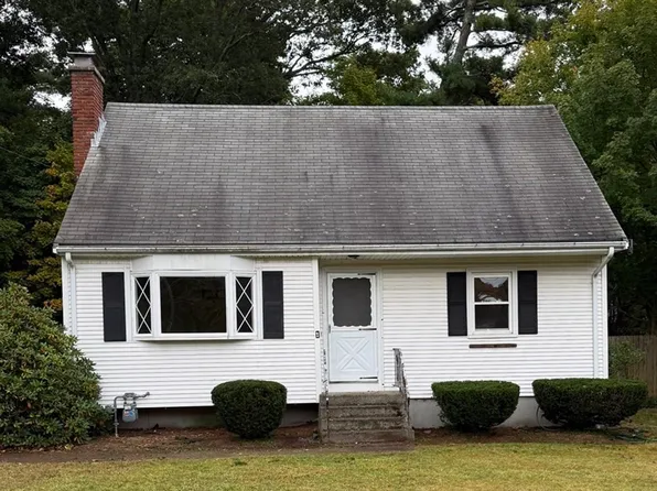 61 N Main St, Bellingham, MA 02019