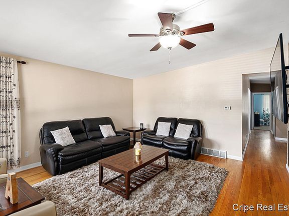 4th image of 3855 Illinois Ave SW