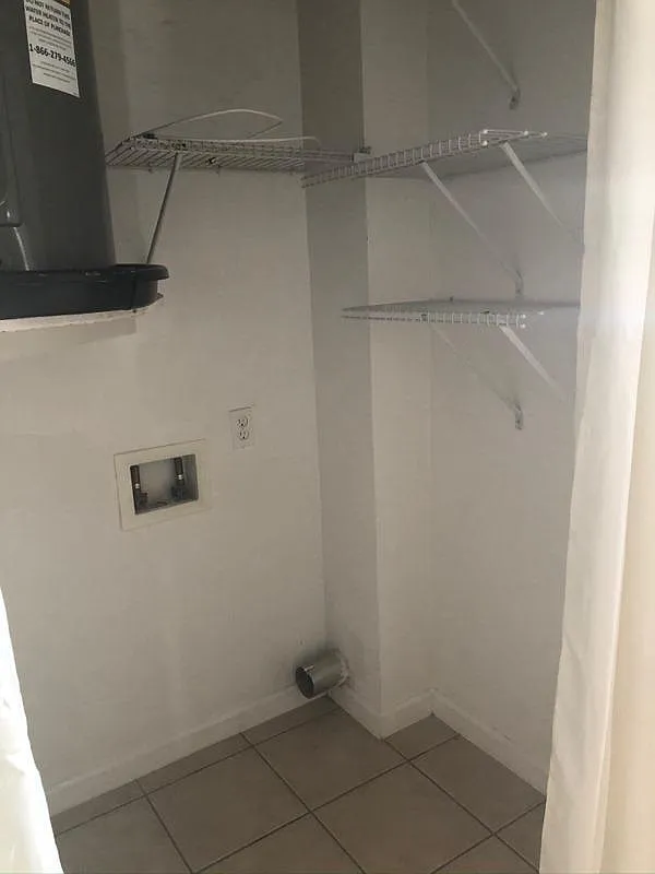 2 bed, 900 sqft, $1,400 — Photo 3