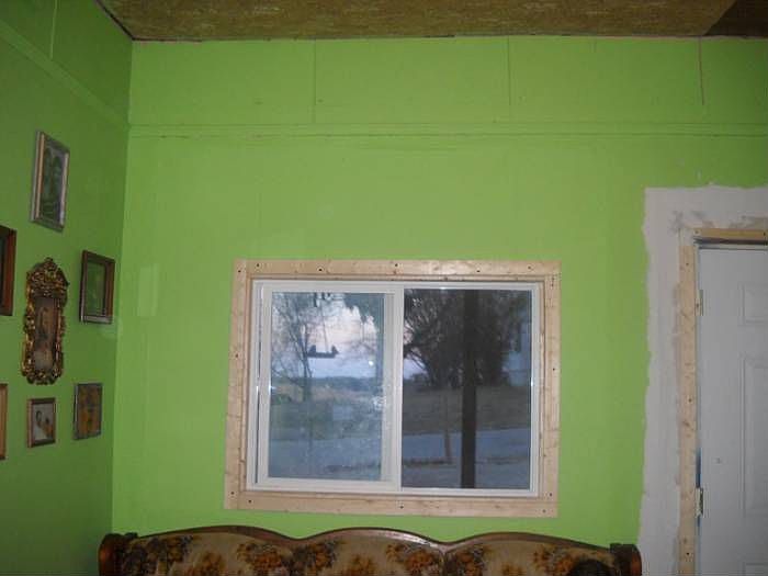 2nd image of 1323 Dayton St
