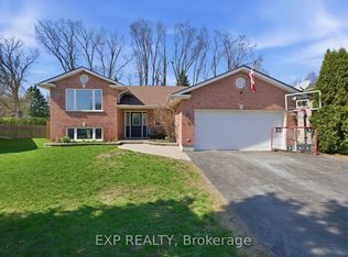 8 Henderson Ln, Brighton, ON K0K 1H0