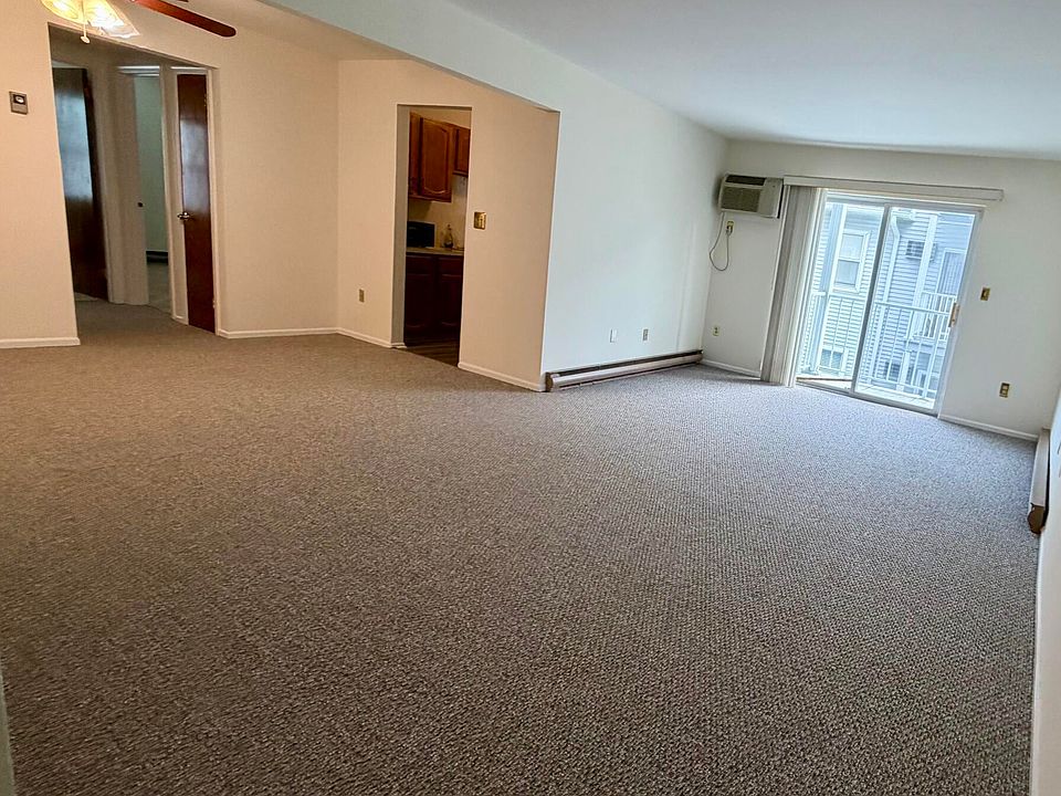 1st image of 65 Whitefield Ave APT 212