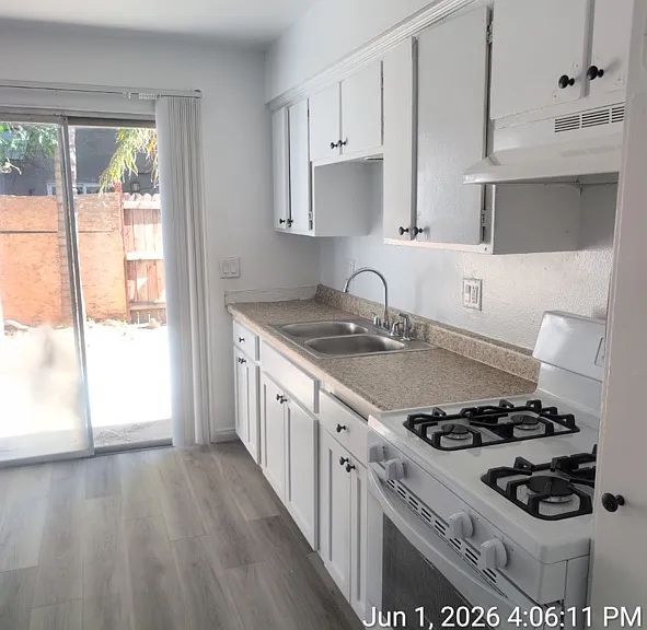 26415 Olive Dr #C — Photo 2