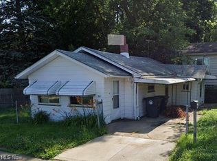 1047 Chester Ave, Akron, OH 44314