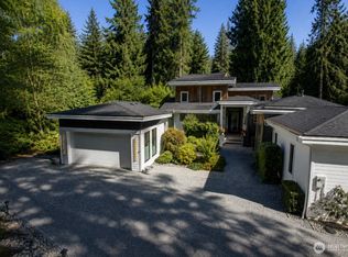 27 Can Ku Rd, Camano Island, WA 98282