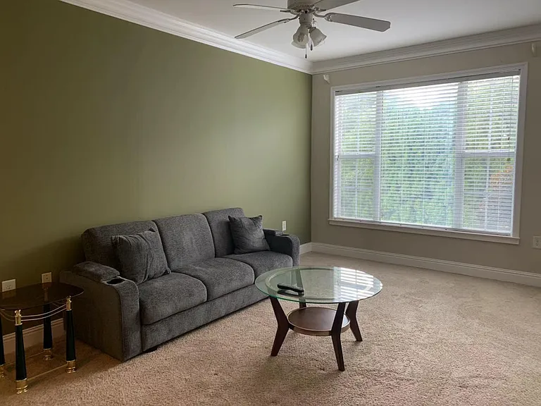 1208 Stratford Cmns — Photo 4