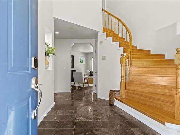 3rd image of 9524 Sheffield Street