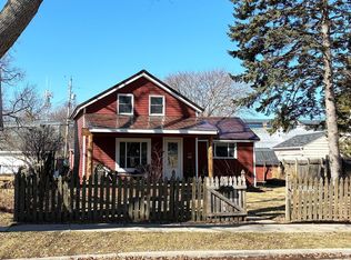 308 S Superior St, De Pere, WI 54115