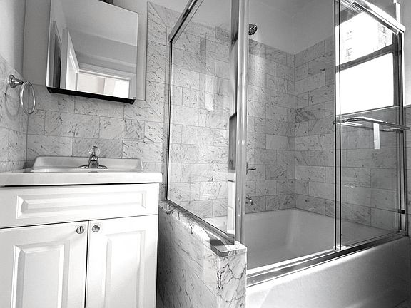5th image of 405 E 54th St #8F