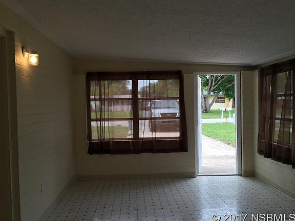 4th image of 712 Phyllis Ave