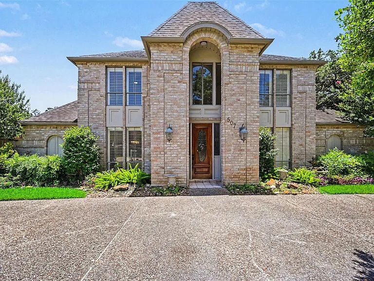 507 Commodore Way — Photo 7