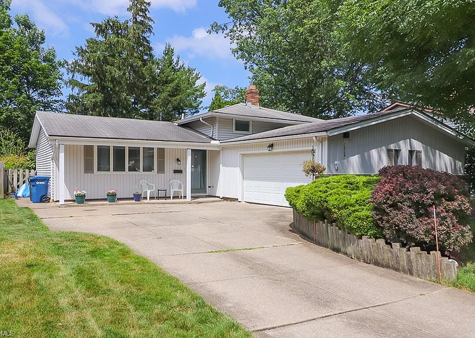 1st image of 22720 Esther Ave