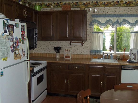 3rd image of 463 Chelsea Court #C