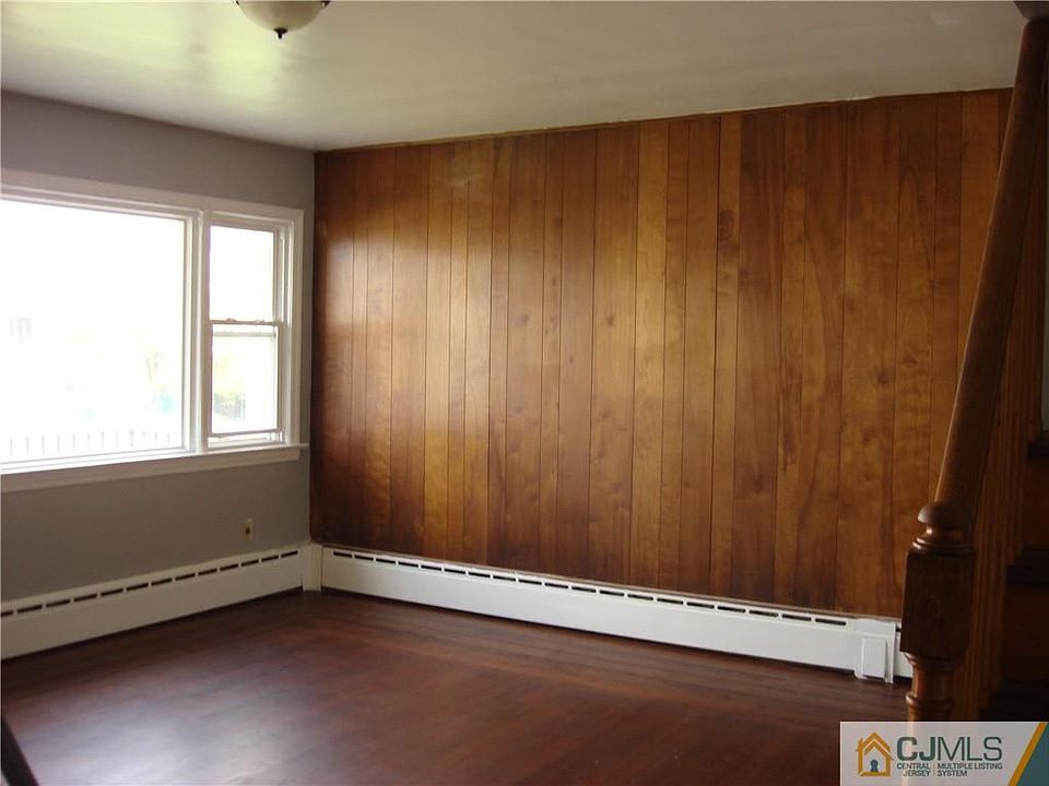 2nd image of 71 Grand St