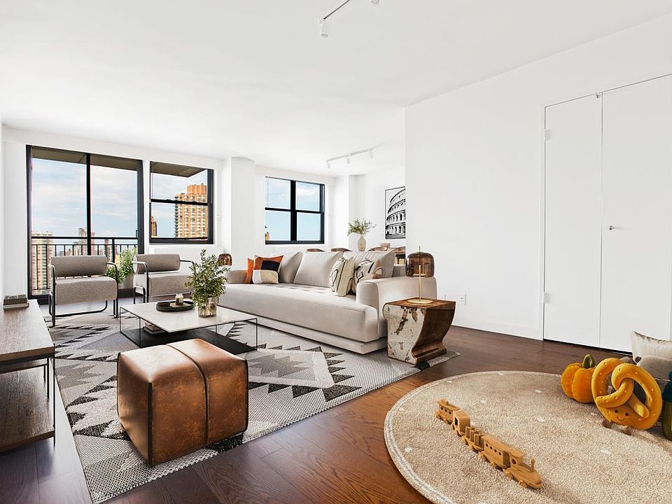 1st image of 300 E 75th St APT 32k