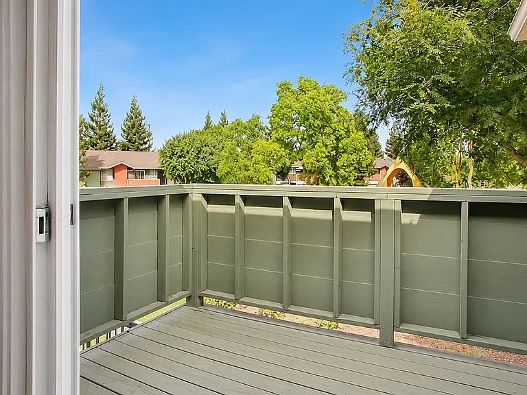 Balcony | Canyon Springs
