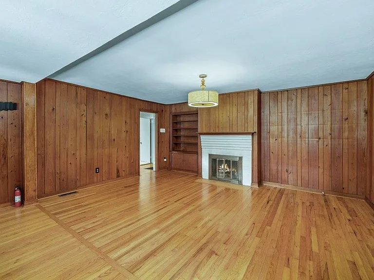 1142 Old Fort Dr — Photo 7
