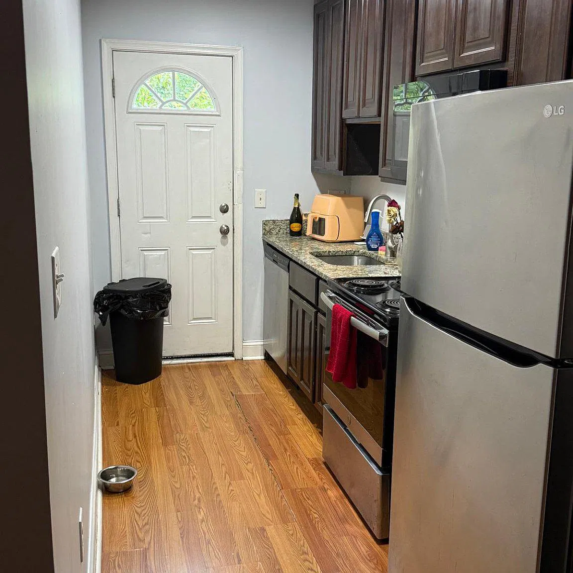 421 Burbank St SE — Photo 4