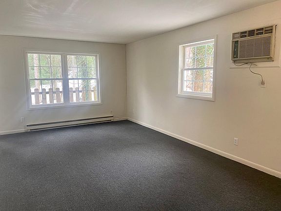 4th image of 303 Paton St #B
