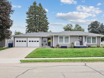 1221 S 10th St, Clinton, IA, 52732