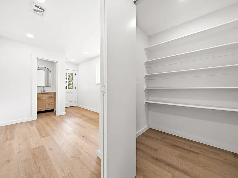 616 E Moonlight Dr — Photo 28