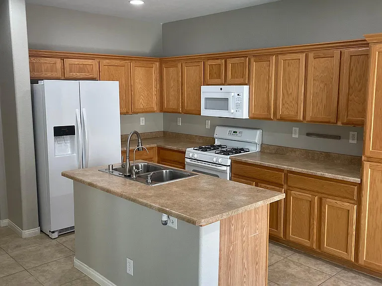 6574 Gertrude Ct — Photo 9