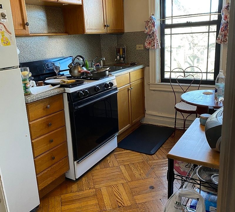 1st image of 2145 38th St