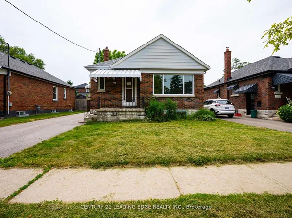 96 Oakes Ave, Oshawa, ON L1G 6C6