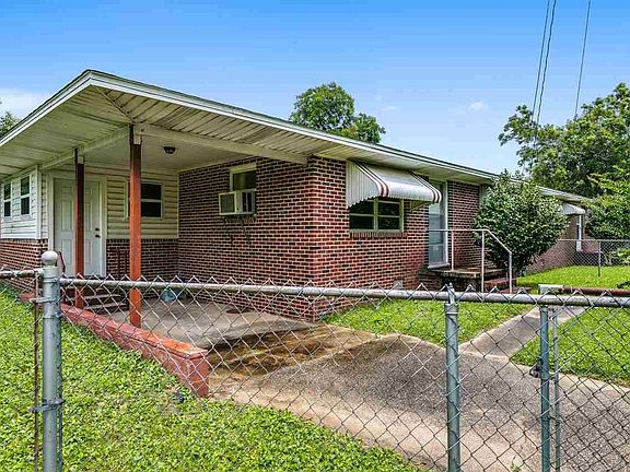 3rd image of 1017 Pennsylvania Dr